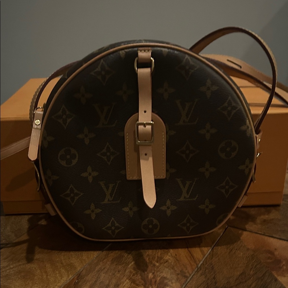 Louis Vuitton Boite Chapeau Souple MM